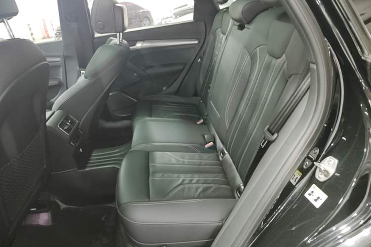 Used Audi Q5L 2023 40T Luxury Dynamic Model Left Rear Seat