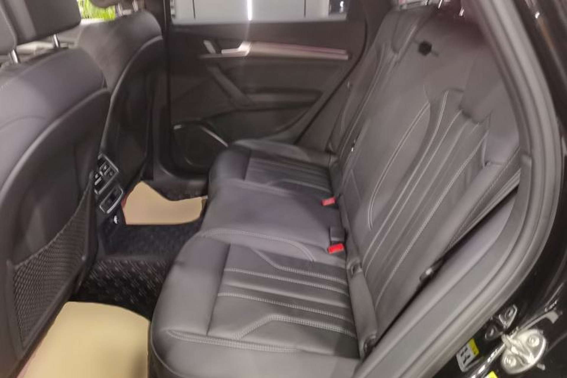 Used Audi Q5L 2023 40T Luxury Dynamic Model Left Rear Seat