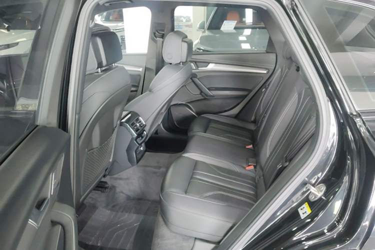 Used Audi Q5L 2023 40T Luxury Dynamic Model Left Rear Seat