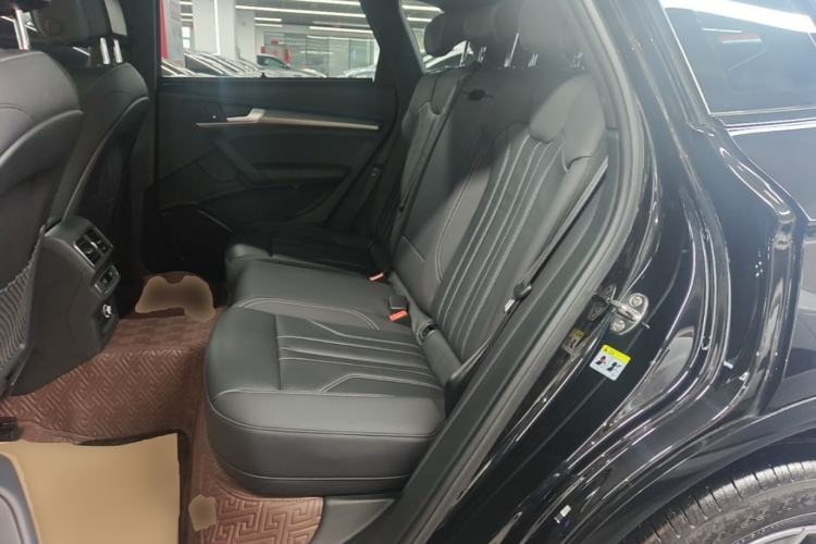 Used Audi Q5L 2023 40T Luxury Dynamic Model Left Rear Seat