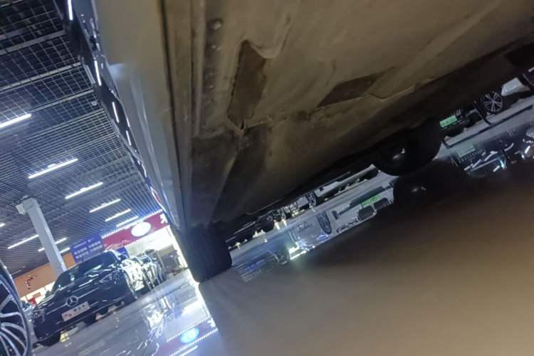 Used Audi Q5L 2023 40T Fashionable and Dynamic Edition Left Side Sill