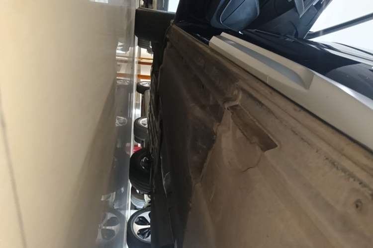 Used Audi Q5L 2023 40T Fashionable and Dynamic Edition Left Side Sill