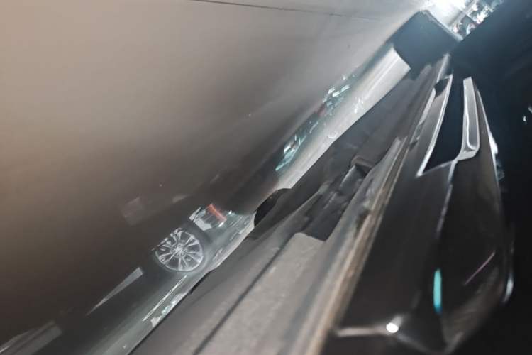 Used Audi Q5L 2023 40T Luxury Dynamic Model Left Side Sill