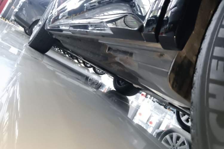 Used Audi Q5L 2023 40T Luxury Dynamic Model Left Side Sill