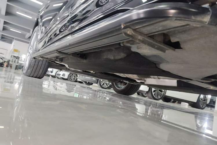 Used Audi Q5L 2023 40T Luxury Dynamic Model Left Side Sill