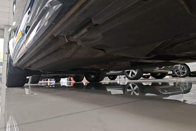 Used Audi Q5L 2023 40T Luxury Dynamic Model Left Side Sill