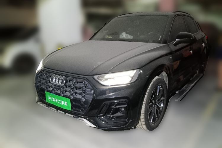Used Audi Q5L 2023 45T Luxury Dynamic Model Guazi used car, China used car export, Used car for sale, Used cars, Cheapest cars for sale