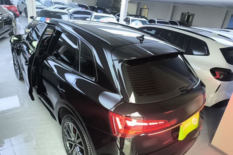Used Audi Q5L 2023 45T Luxury Dynamic Model Rear Left 45 Deg