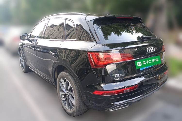 Used Audi Q5L 2023 40T Luxury Dynamic Model Rear Left 45 Deg