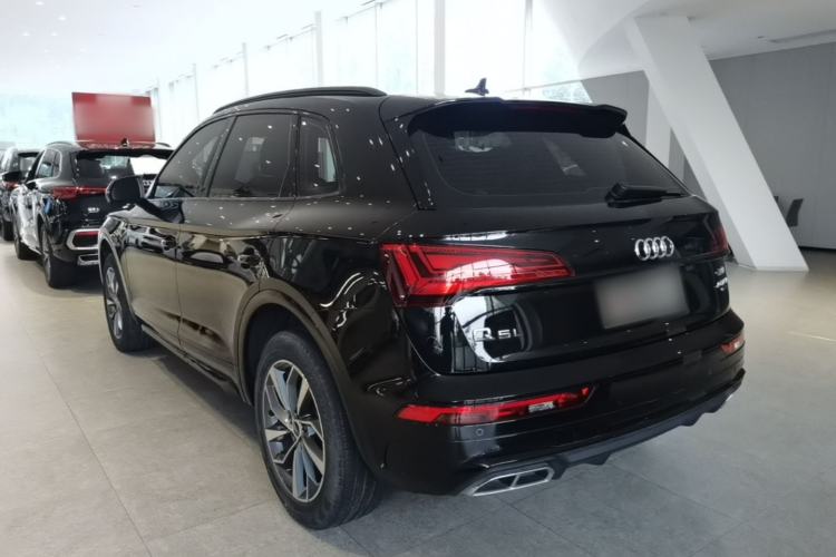 Used Audi Q5L 2023 40T Luxury Dynamic Model Rear Left 45 Deg