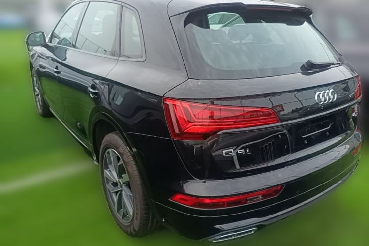 Used Audi Q5L 2023 40T Fashionable and Elegant Version Rear Left 45 Deg