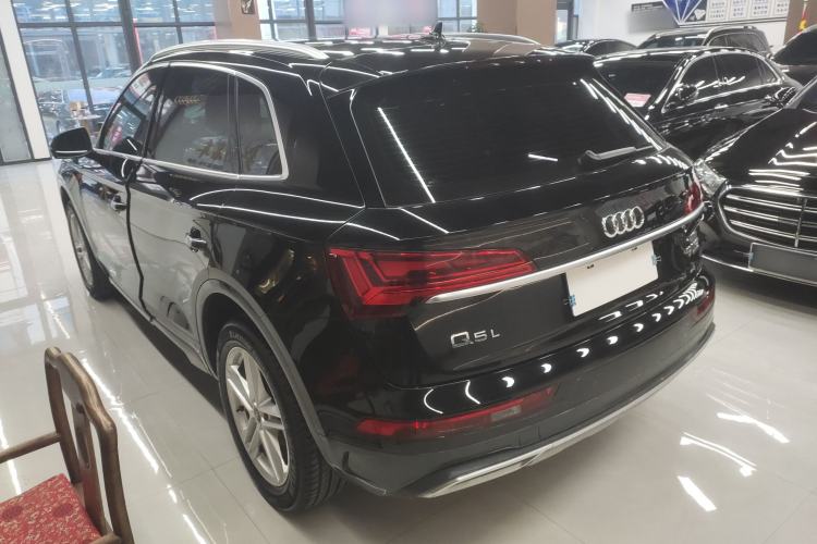 Used Audi Q5L 2023 40T Fashionable and Elegant Version Rear Left 45 Deg
