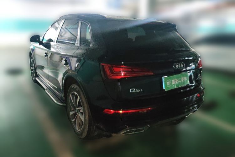 Used Audi Q5L 2023 40T Luxury Dynamic Model Rear Left 45 Deg