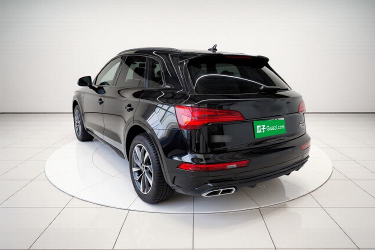 Used Audi Q5L 2023 40T Luxury Dynamic Model Rear Left 45 Deg