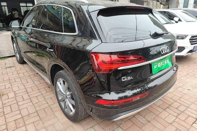 Used Audi Q5L 2023 40T Luxury Elegant Model Rear Left 45 Deg