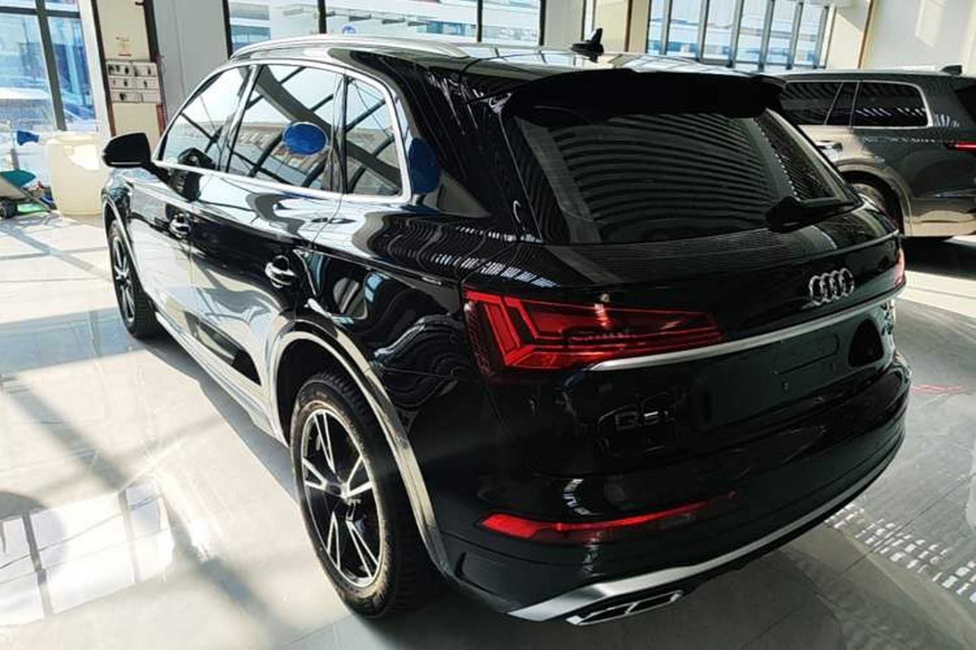 Used Audi Q5L 2023 40T Fashionable and Dynamic Edition Rear Left 45 Deg