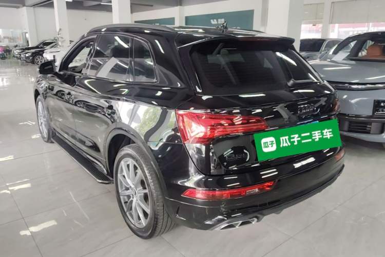 Used Audi Q5L 2023 40T Luxury Dynamic Model Rear Left 45 Deg