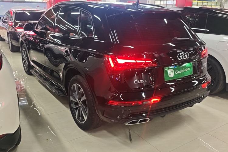 Used Audi Q5L 2023 40T Luxury Dynamic Model Rear Left 45 Deg