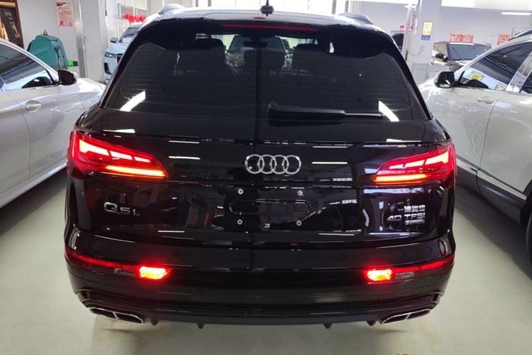 Used Audi Q5L 2023 40T Luxury Dynamic Model Rear