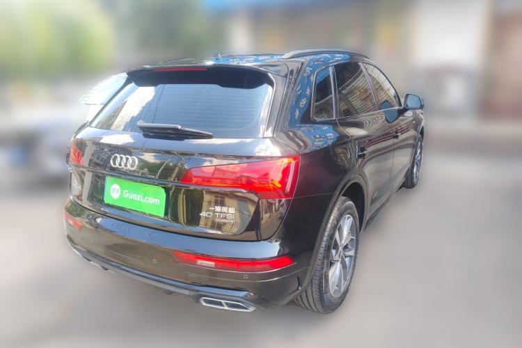 Used Audi Q5L 2023 40T Luxury Dynamic Model Rear Right 45 Deg
