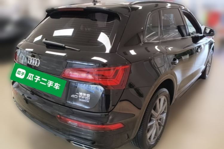 Used Audi Q5L 2023 40T Luxury Dynamic Model Rear Right 45 Deg