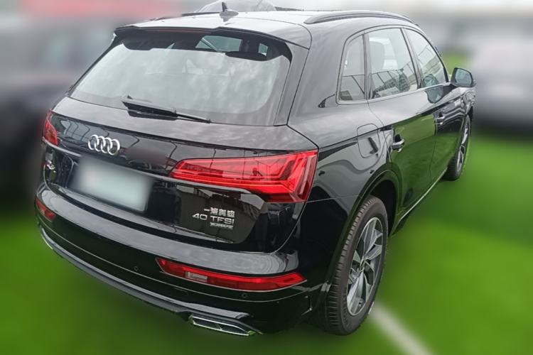 Used Audi Q5L 2023 40T Luxury Dynamic Model Rear Right 45 Deg