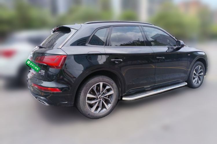 Used Audi Q5L 2023 40T Luxury Dynamic Model Rear Right 45 Deg