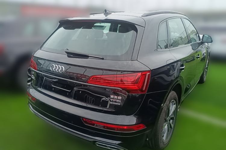 Used Audi Q5L 2023 40T Fashionable and Elegant Version Rear Right 45 Deg