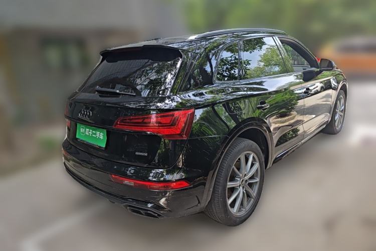 Used Audi Q5L 2023 40T Luxury Dynamic Model Rear Right 45 Deg
