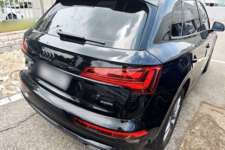 Used Audi Q5L 2023 40T Luxury Dynamic Model Rear Right 45 Deg