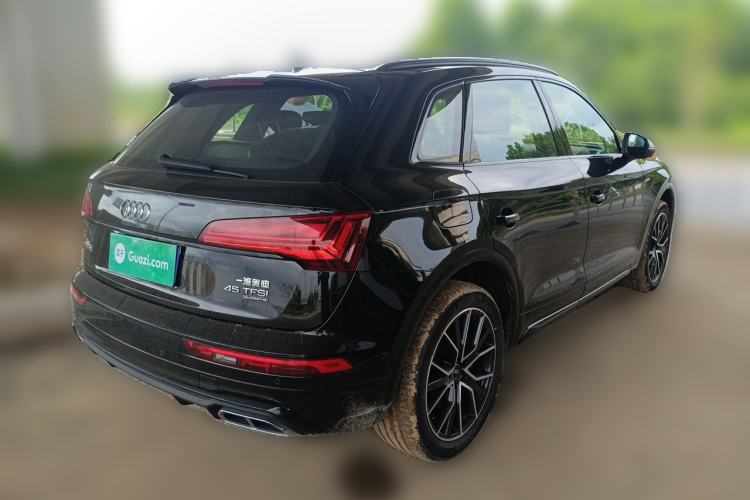 Used Audi Q5L 2023 45T Luxury Dynamic Model Rear Right 45 Deg