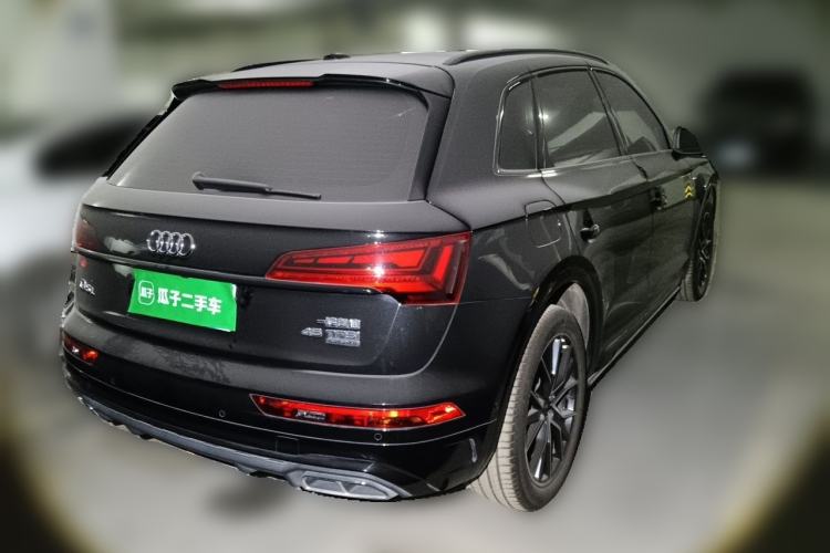 Used Audi Q5L 2023 45T Luxury Dynamic Model Rear Right 45 Deg