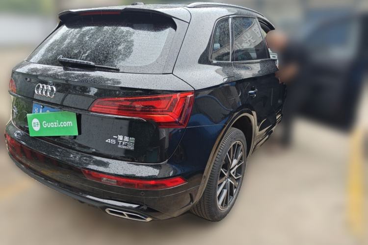Used Audi Q5L 2023 45T Luxury Dynamic Model Rear Right 45 Deg
