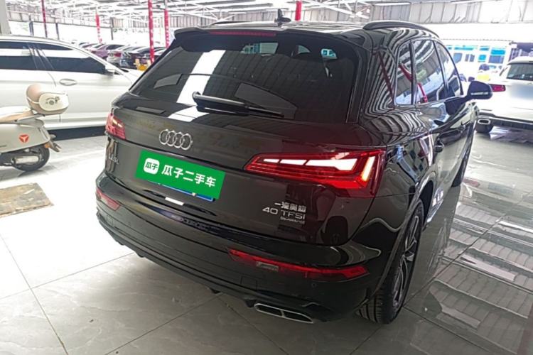 Used Audi Q5L 2023 40T Luxury Dynamic Model Rear Right 45 Deg