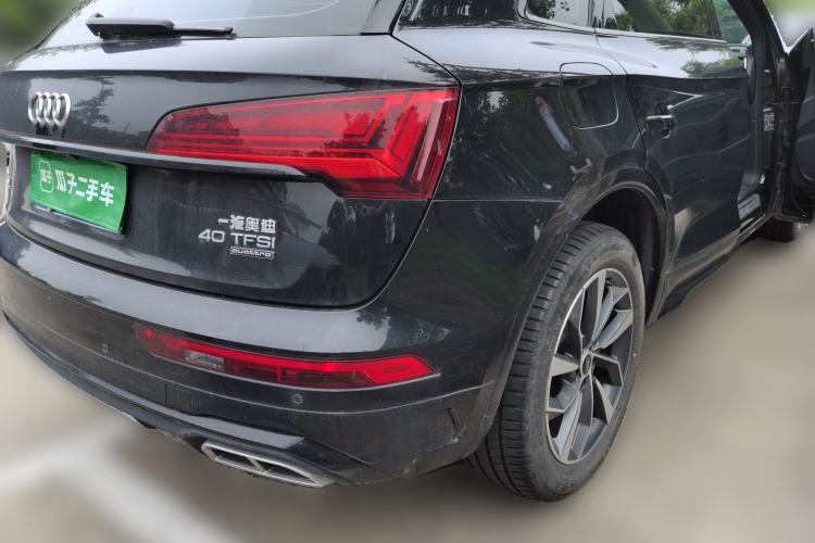 Used Audi Q5L 2023 40T Luxury Elegant Model Rear Right 45 Deg