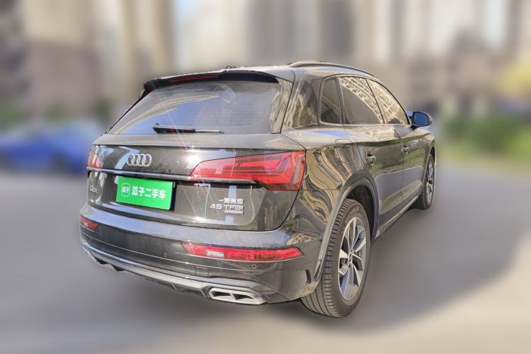 Used Audi Q5L 2023 40T Luxury Dynamic Model Rear Right 45 Deg