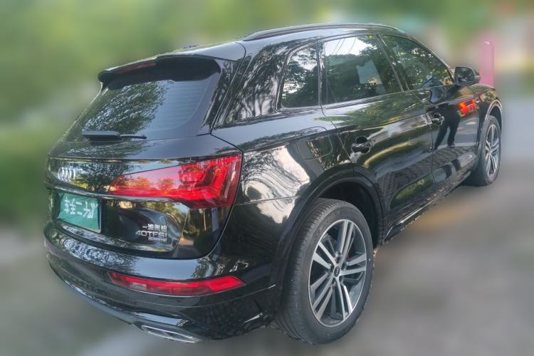 Used Audi Q5L 2023 40T Luxury Dynamic Model Rear Right 45 Deg