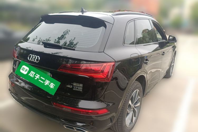 Used Audi Q5L 2023 40T Luxury Dynamic Model Rear Right 45 Deg