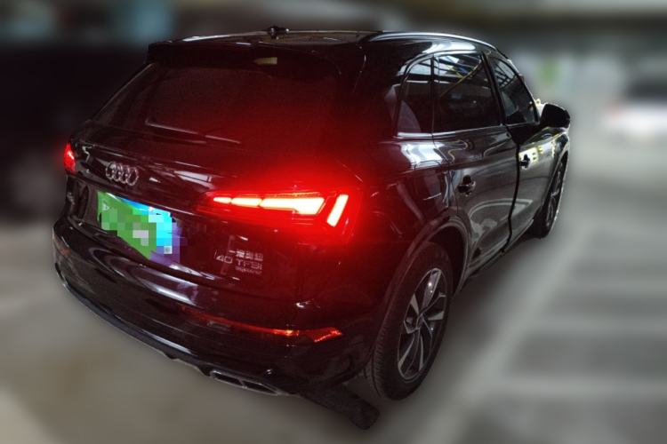 Used Audi Q5L 2023 40T Luxury Dynamic Model Rear Right 45 Deg