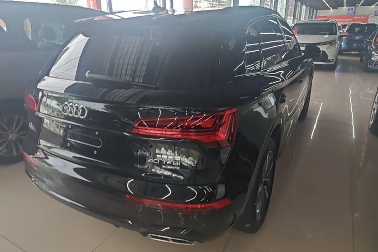 Used Audi Q5L 2023 40T Luxury Dynamic Model Rear Right 45 Deg