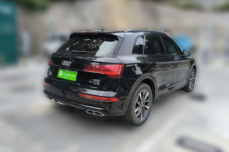 Used Audi Q5L 2023 40T Luxury Dynamic Model Rear Right 45 Deg