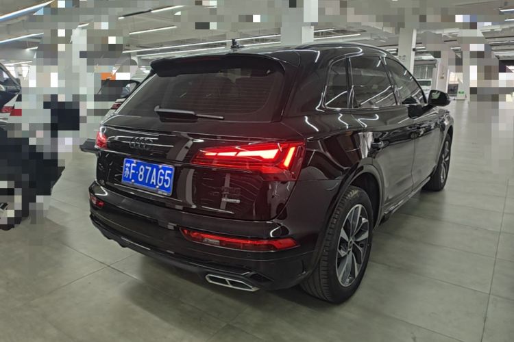 Used Audi Q5L 2023 40T Luxury Dynamic Model Rear Right 45 Deg