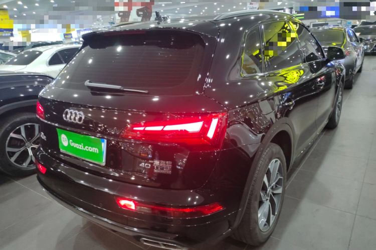 Used Audi Q5L 2023 40T Luxury Dynamic Model Rear Right 45 Deg