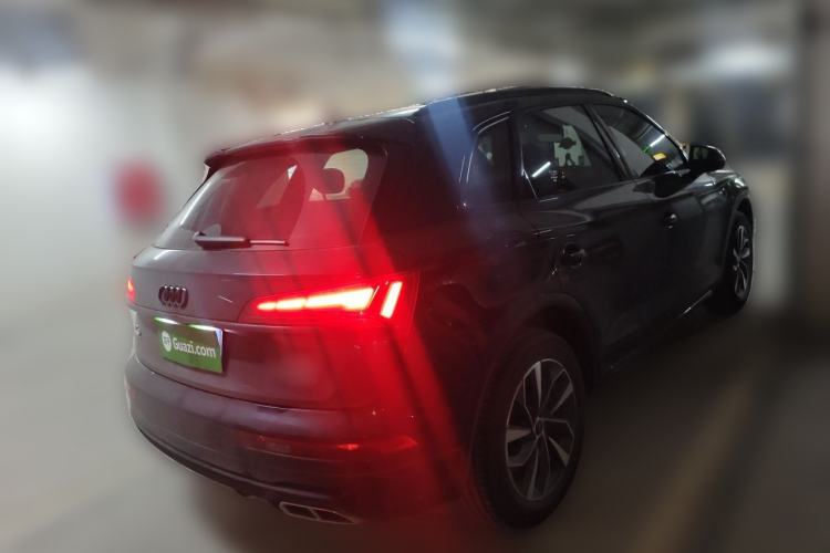 Used Audi Q5L 2023 40T Luxury Dynamic Model Rear Right 45 Deg