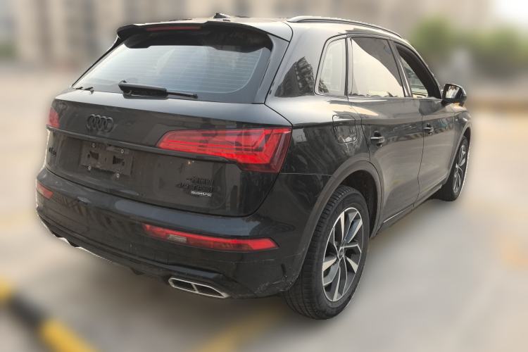 Used Audi Q5L 2023 40T Luxury Dynamic Model Rear Right 45 Deg