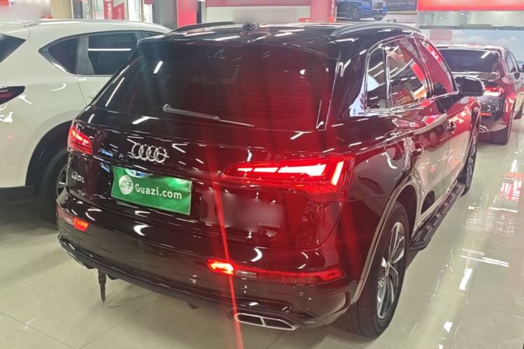 Used Audi Q5L 2023 40T Luxury Dynamic Model Rear Right 45 Deg