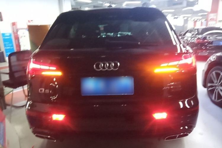 Used Audi Q5L 2023 40T Luxury Dynamic Model Rear