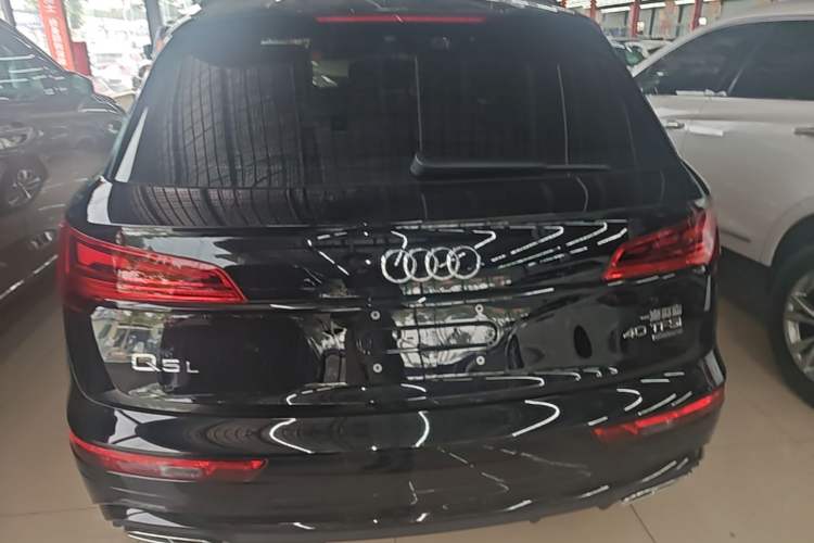 Used Audi Q5L 2023 40T Luxury Dynamic Model Rear