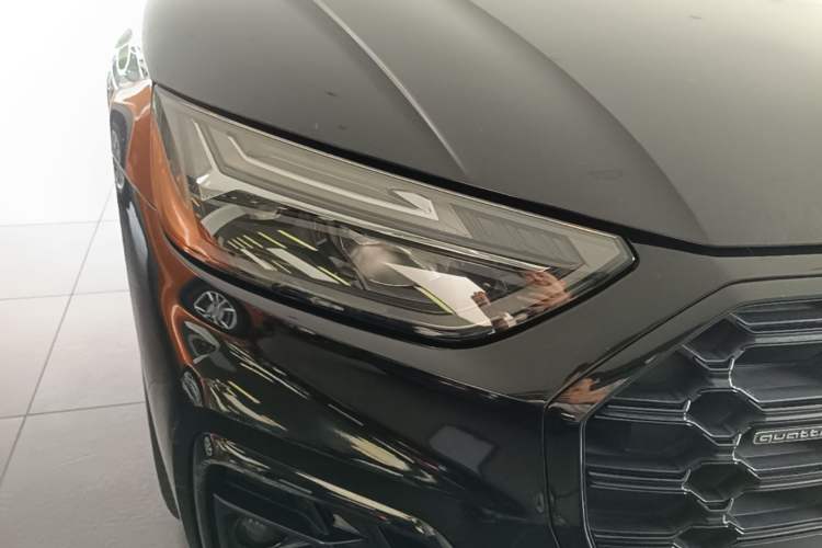 Used Audi Q5L 2023 45T Luxury Dynamic Model Right Front Headlight