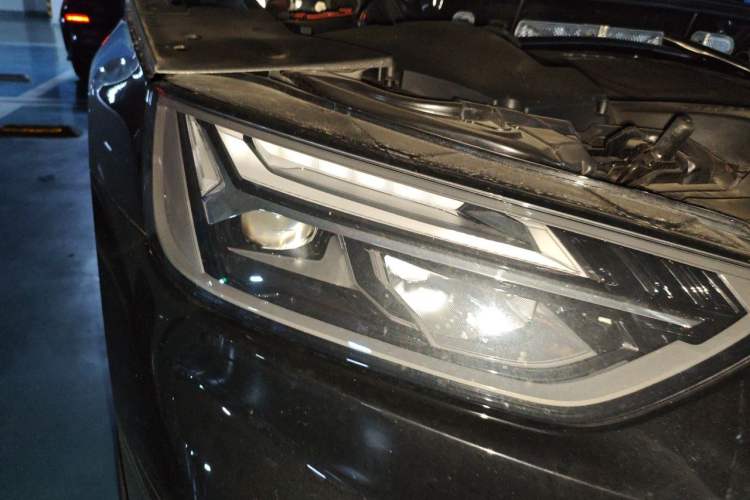 Used Audi Q5L 2023 40T Luxury Dynamic Model Right Front Headlight